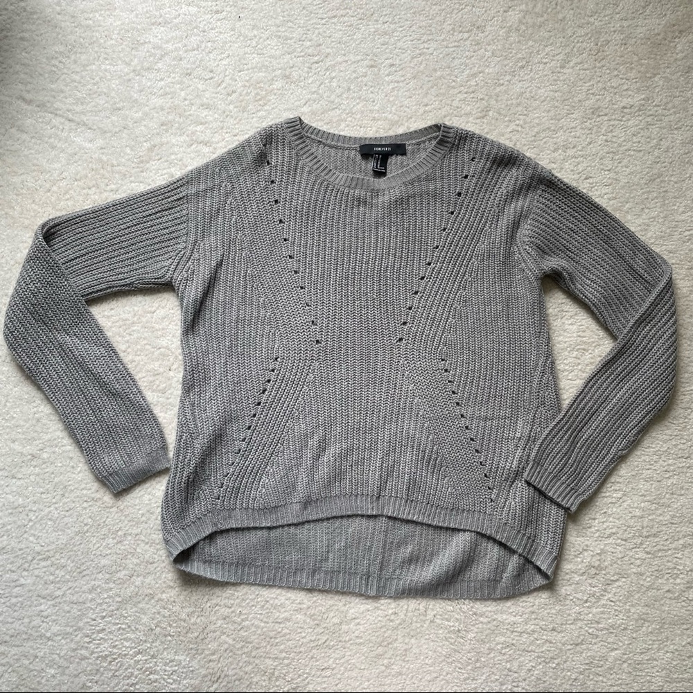 Forever 21 gray knit sweater (size medium)